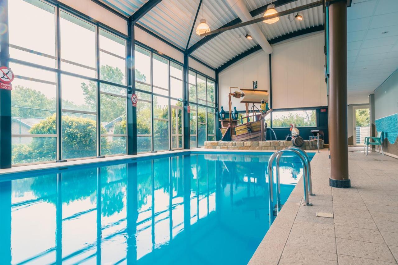 Europarcs De Biesbosch Hotel Willemsdorp ภายนอก รูปภาพ