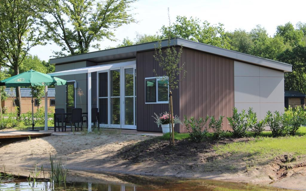 Europarcs De Biesbosch Hotel Willemsdorp ภายนอก รูปภาพ
