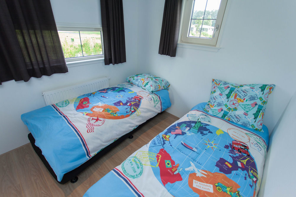 Europarcs De Biesbosch Hotel Willemsdorp ภายนอก รูปภาพ