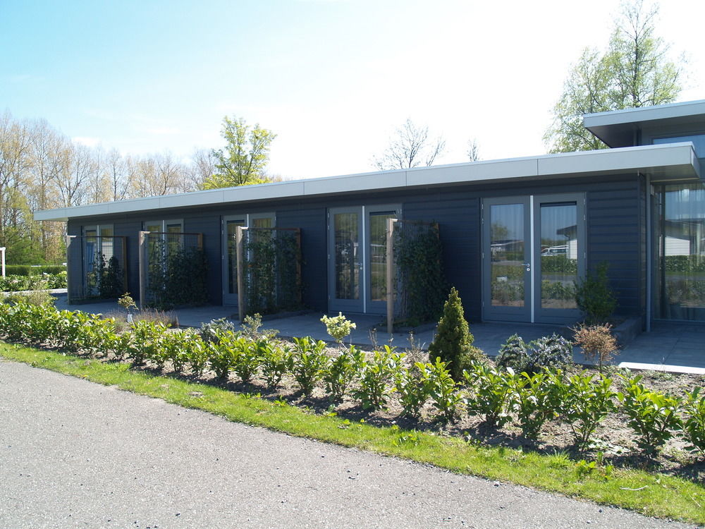 Europarcs De Biesbosch Hotel Willemsdorp ภายนอก รูปภาพ